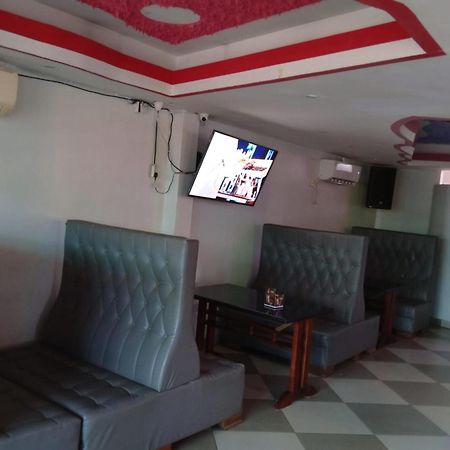 Checkpoint Inn Hotel, Mombasa Exteriér fotografie