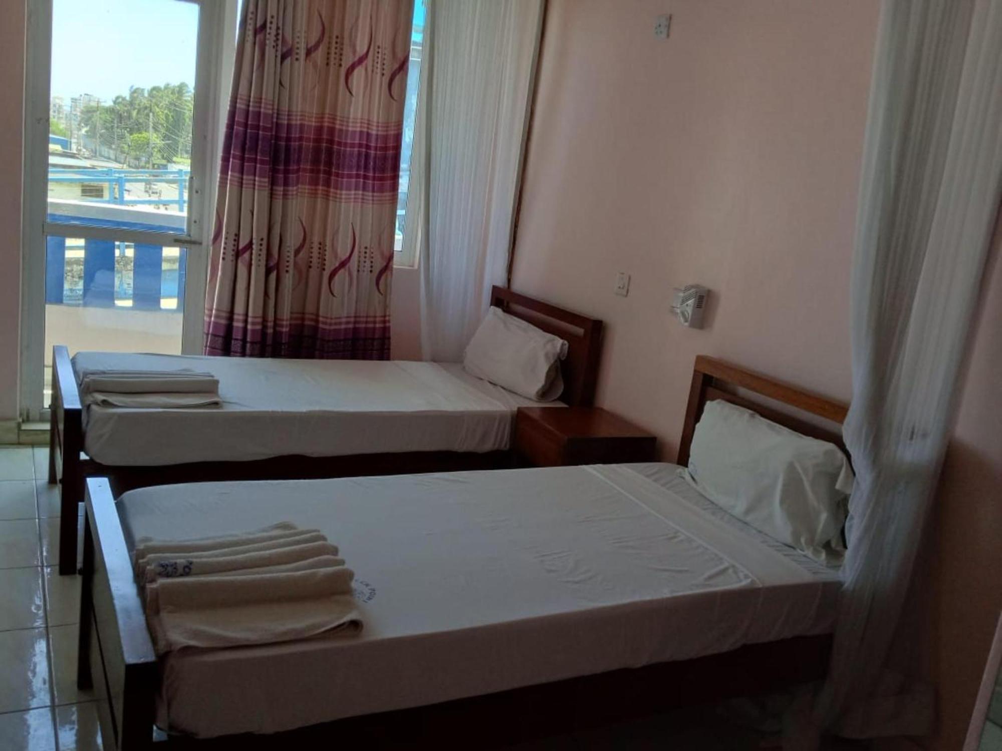 Checkpoint Inn Hotel, Mombasa Exteriér fotografie