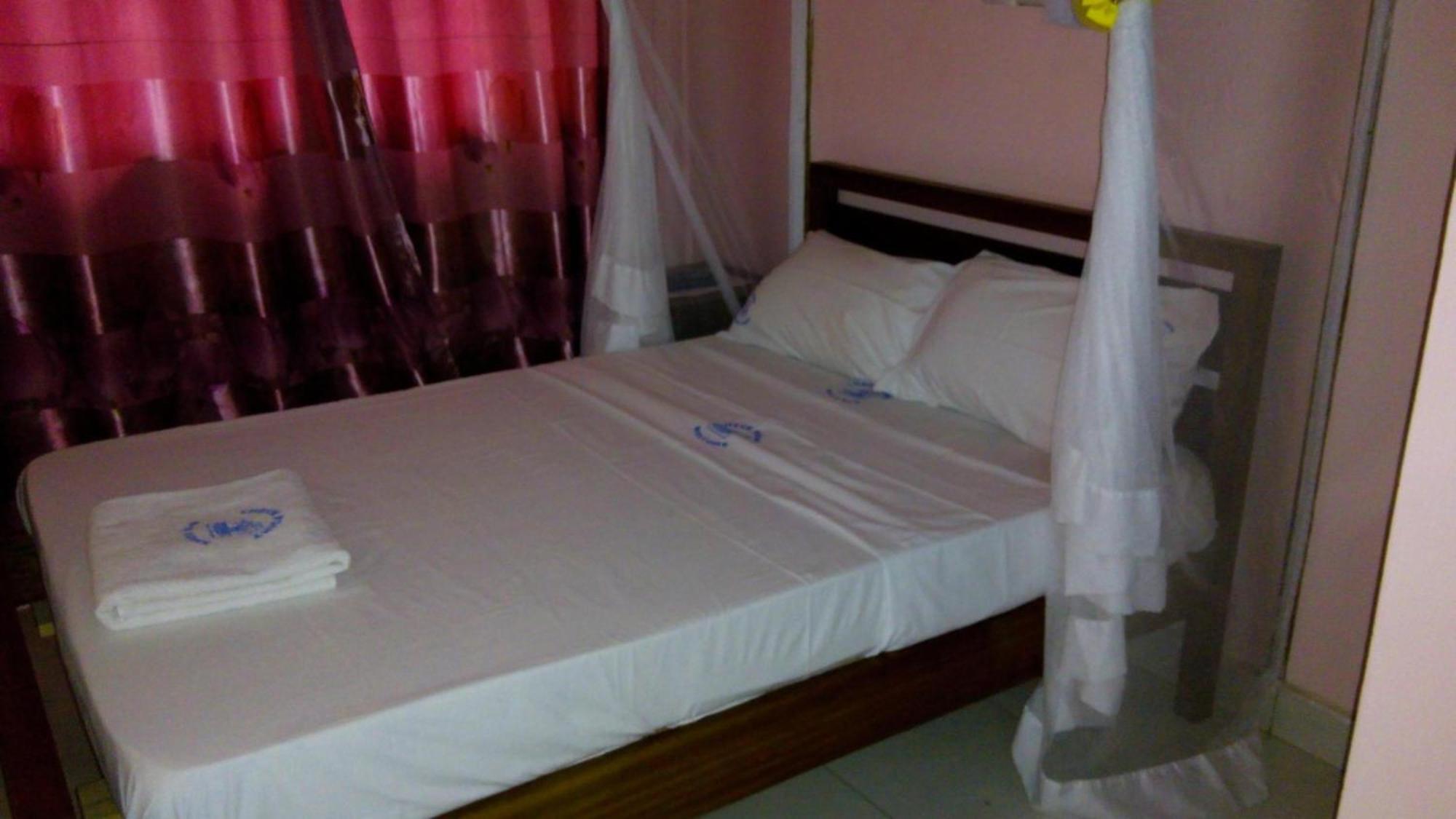 Checkpoint Inn Hotel, Mombasa Exteriér fotografie
