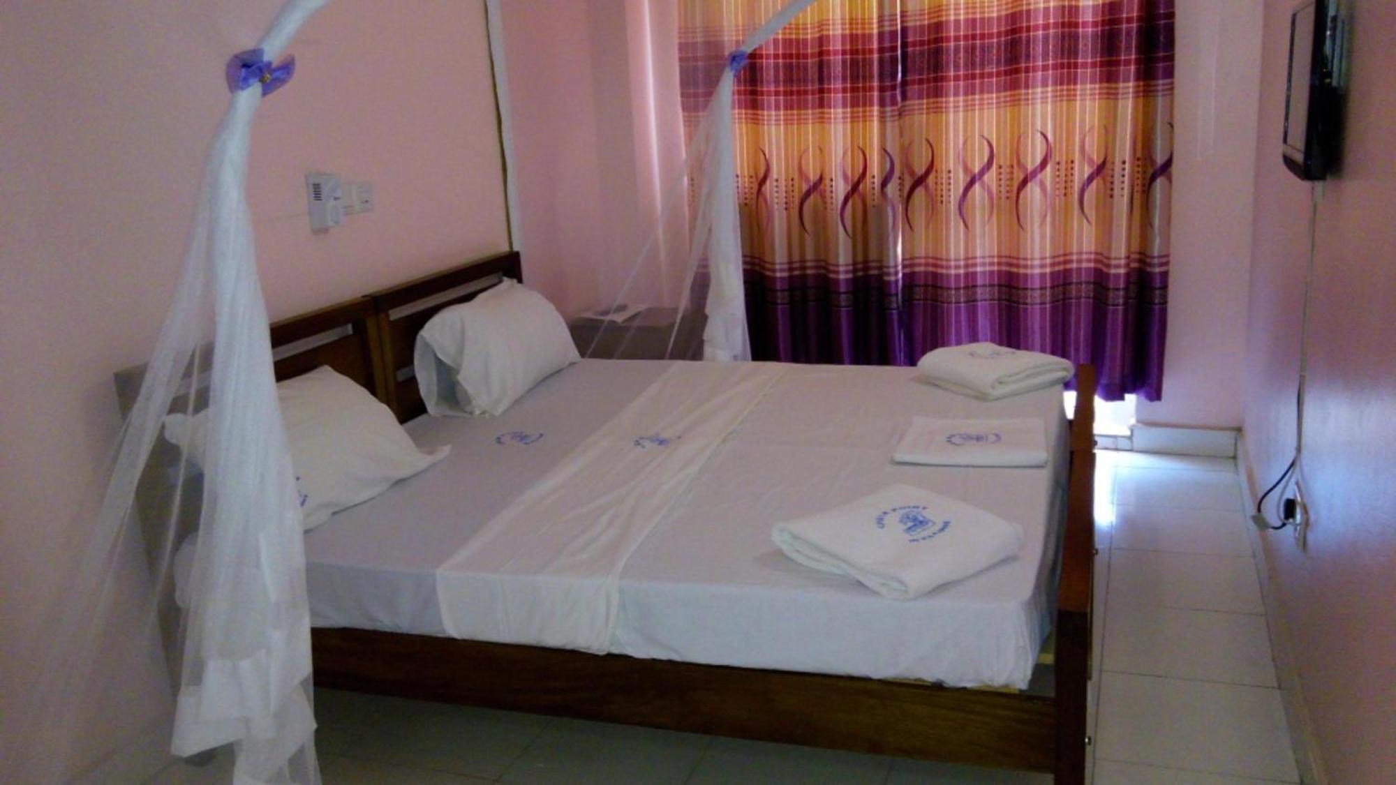 Checkpoint Inn Hotel, Mombasa Exteriér fotografie
