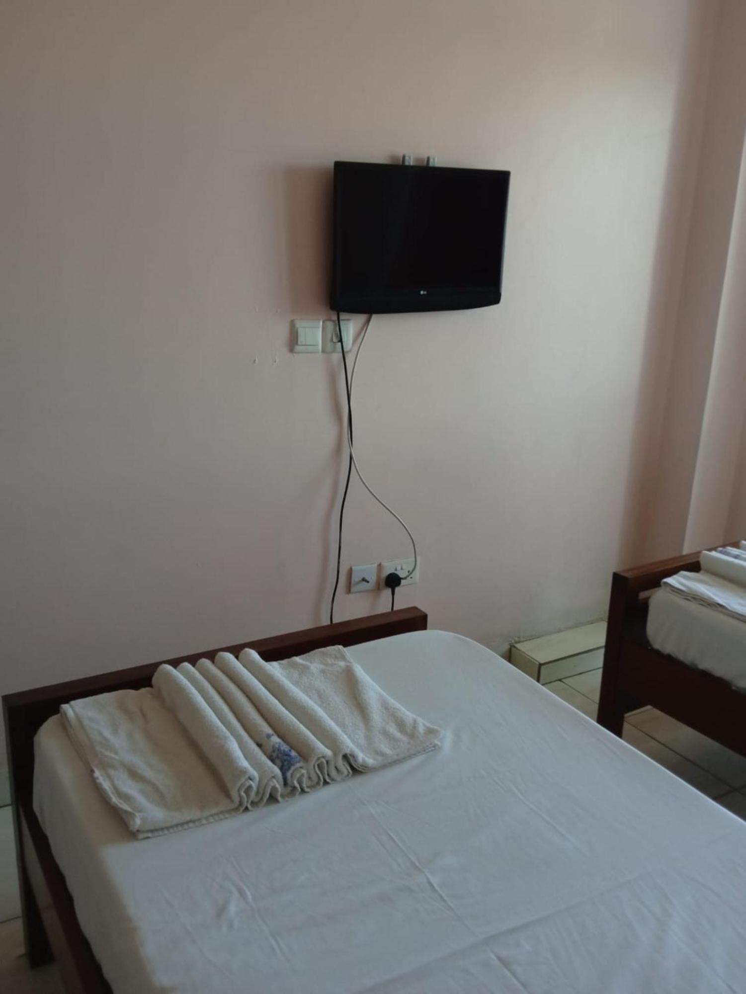 Checkpoint Inn Hotel, Mombasa Exteriér fotografie