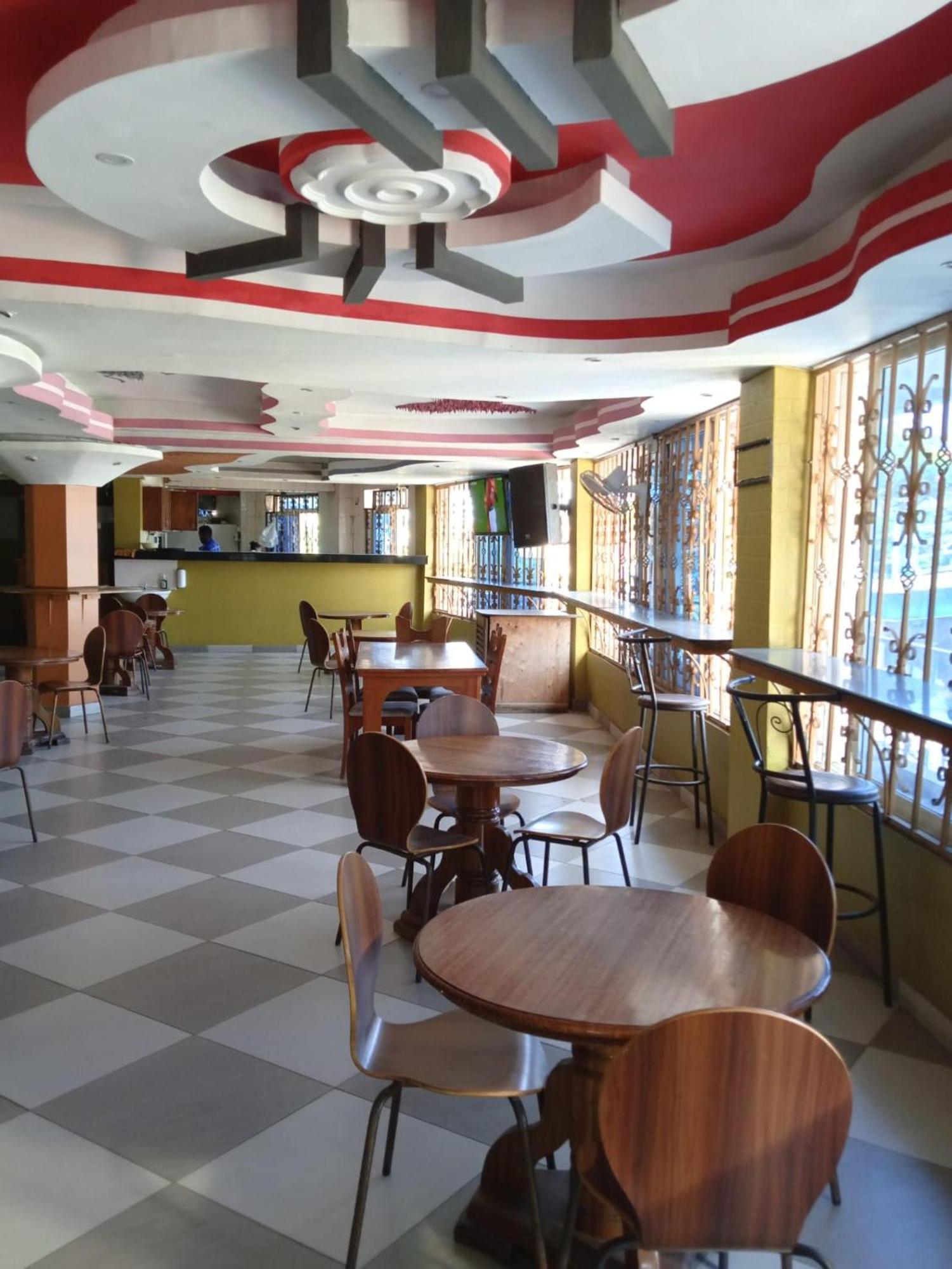 Checkpoint Inn Hotel, Mombasa Exteriér fotografie